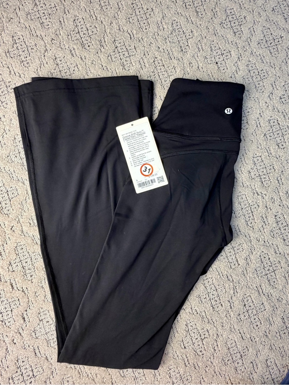 Lululemon NWT Groove Super-High-Rise Nulu Flared Pant Black Sz 4 32.5"